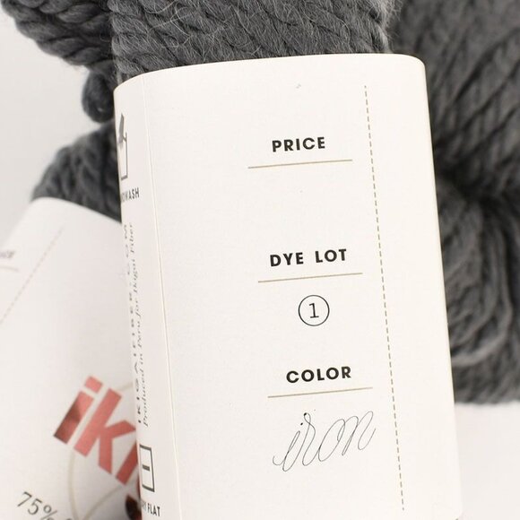 Ikigai Fiber Chibi Paka Chunky Yarn 2 Skeins Superwash Merino Baby Alpaca Iron - Picture 4 of 4